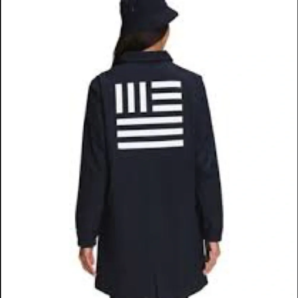 The North Face IC NWT navy blue coaches jacket🔥❤️ - Picture 2 of 16